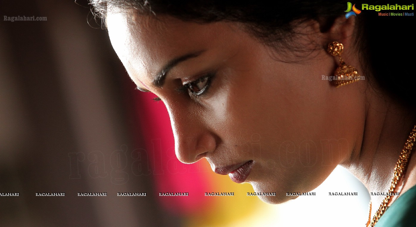 Shweta Menon (Posters)