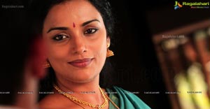 Rathinirvedam Hot Chechi Swetha Menon in Saree