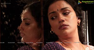 Rathinirvedam Hot Chechi Swetha Menon in Saree