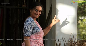 Rathinirvedam Hot Chechi Swetha Menon in Saree