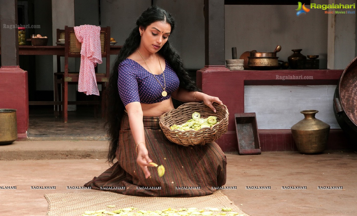 Shweta Menon (Posters)