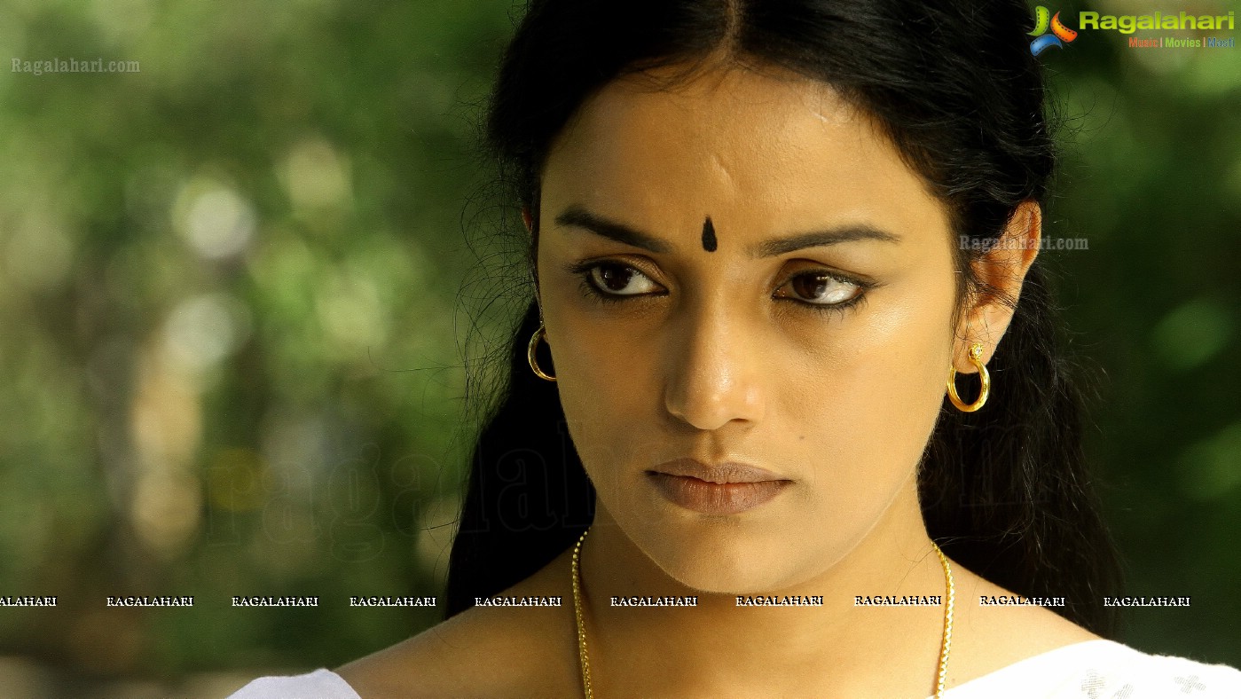 Shweta Menon (Posters)