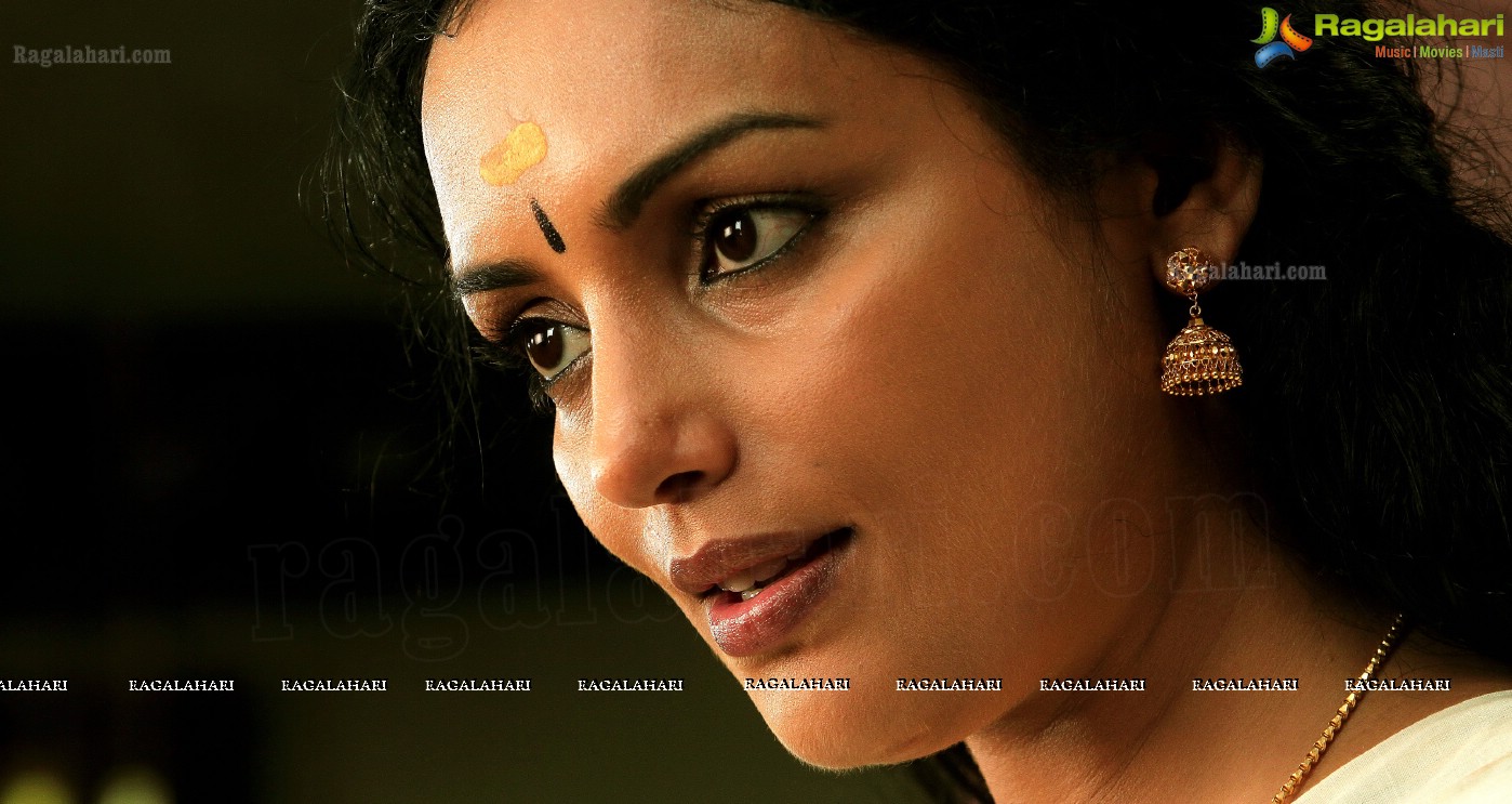 Shweta Menon (Posters)