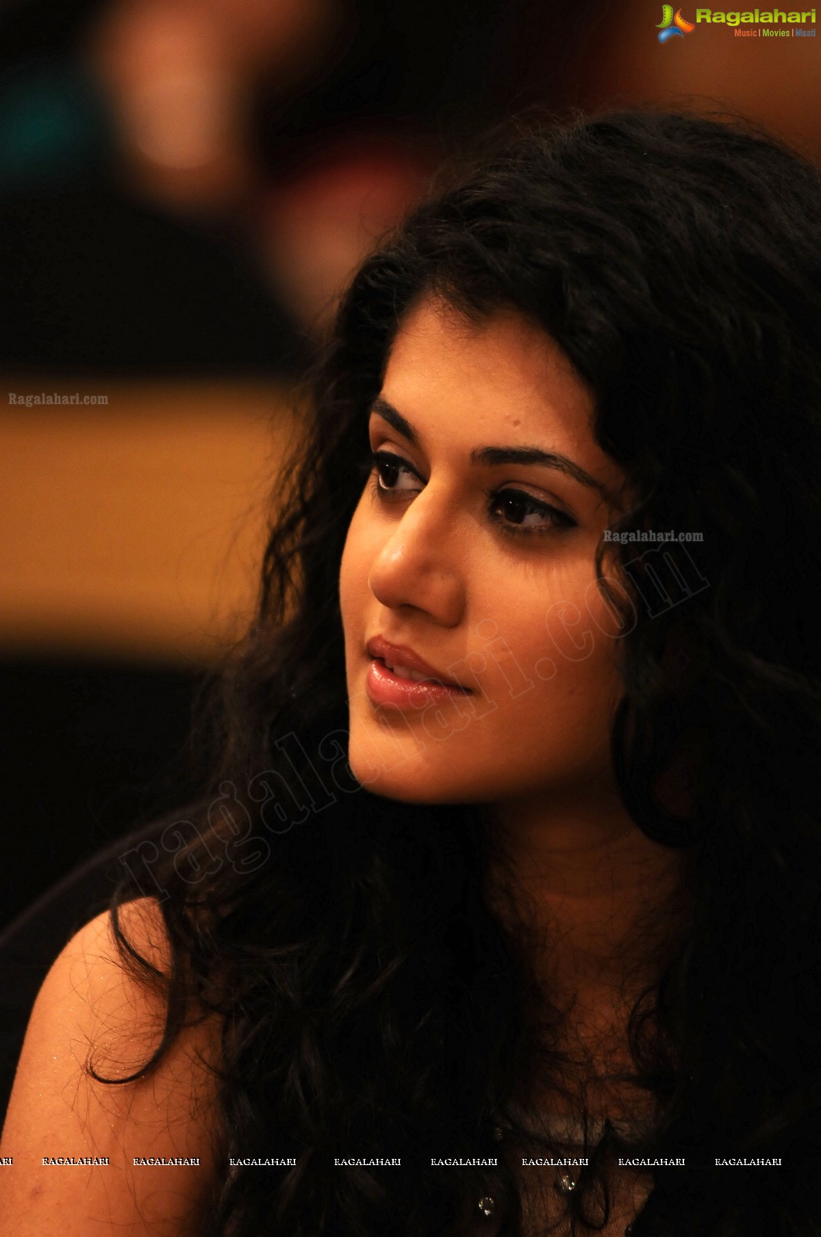 Taapsee (Hi-Res)