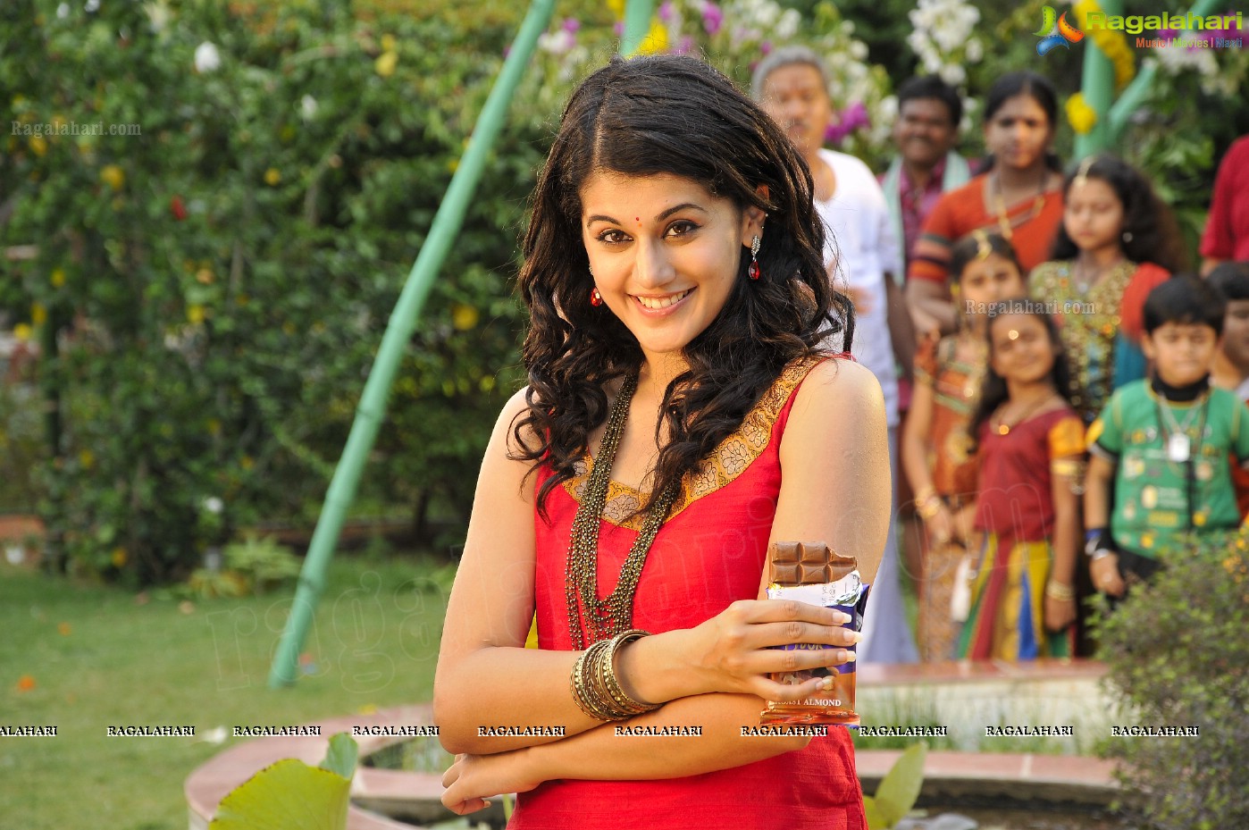 Taapsee (Posters)