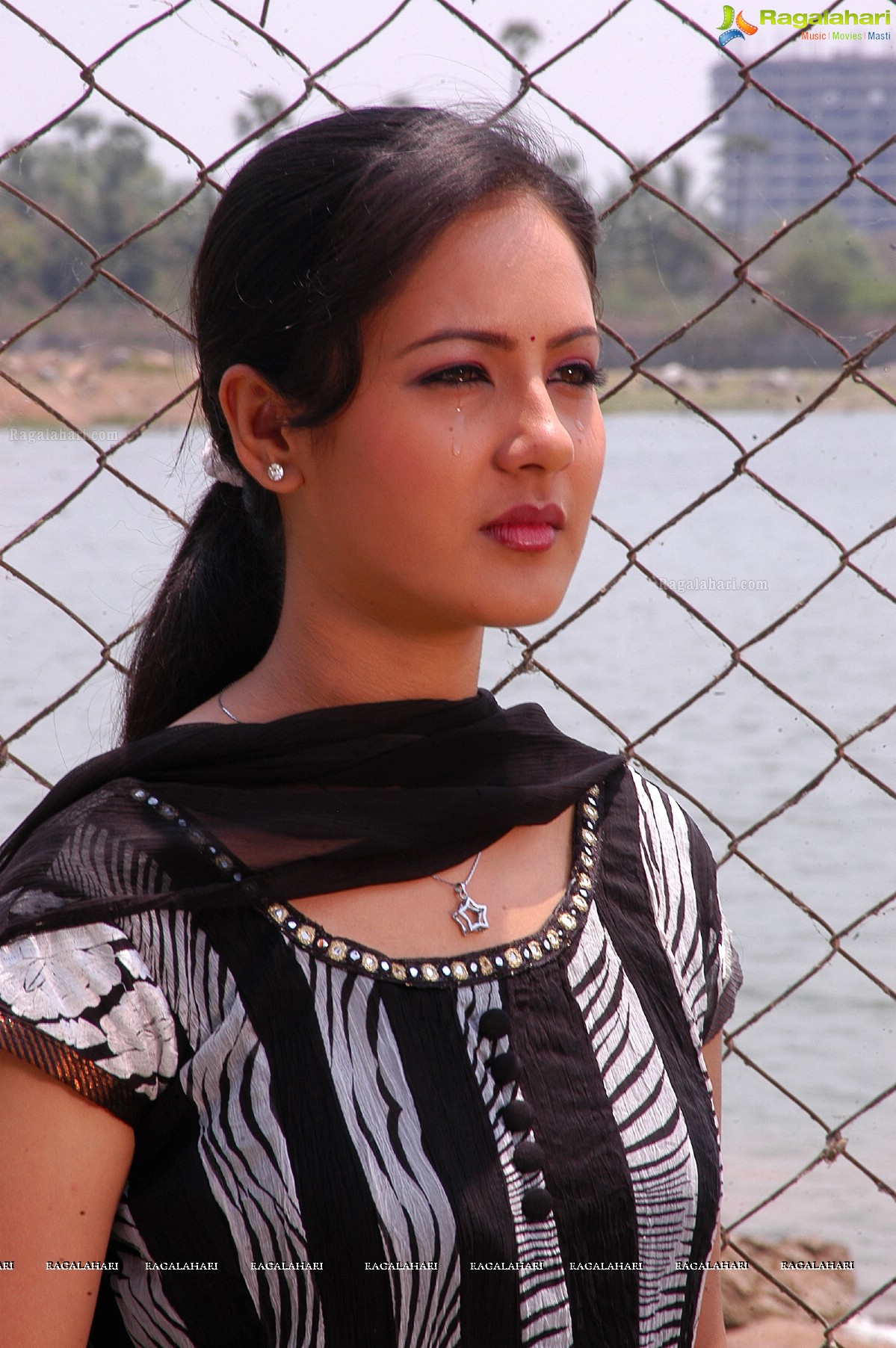 Pooja Bose (Hi-Res)