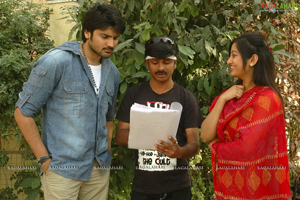 Em Chesave Nannila Working Stills