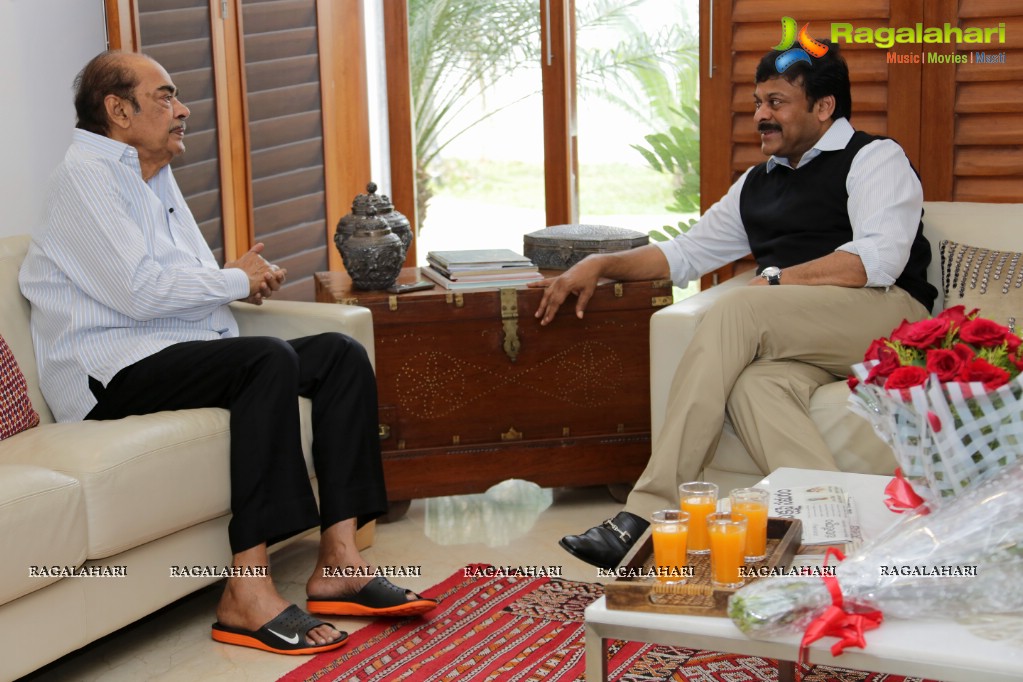 Chiranjeevi meets and greets Ramanaidu for Padma Bhushan Award