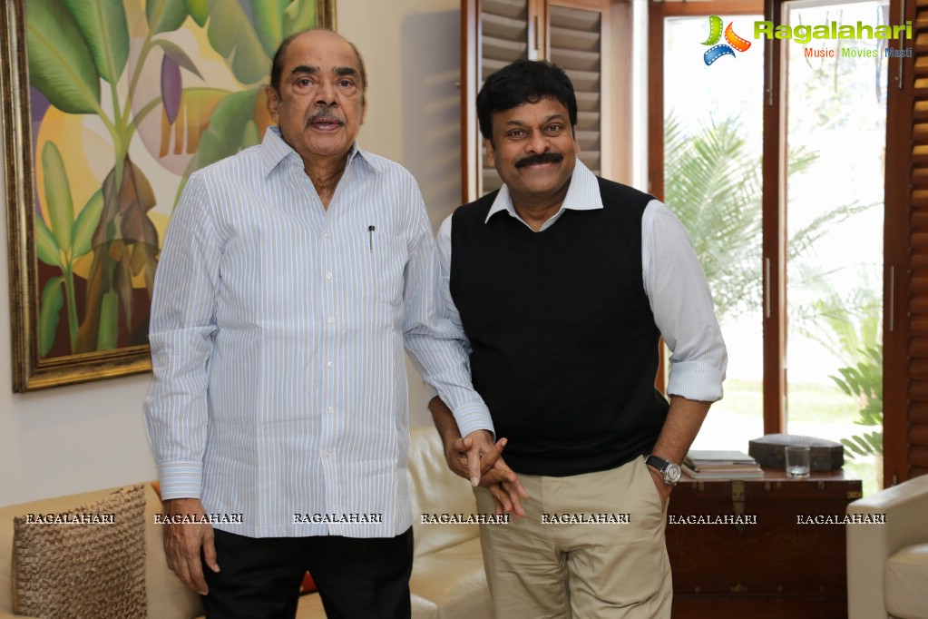 Chiranjeevi meets and greets Ramanaidu for Padma Bhushan Award