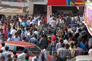 Naayak Hungama at Sandhya 70 MM