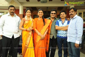 Shriya Pavithra Press Meet