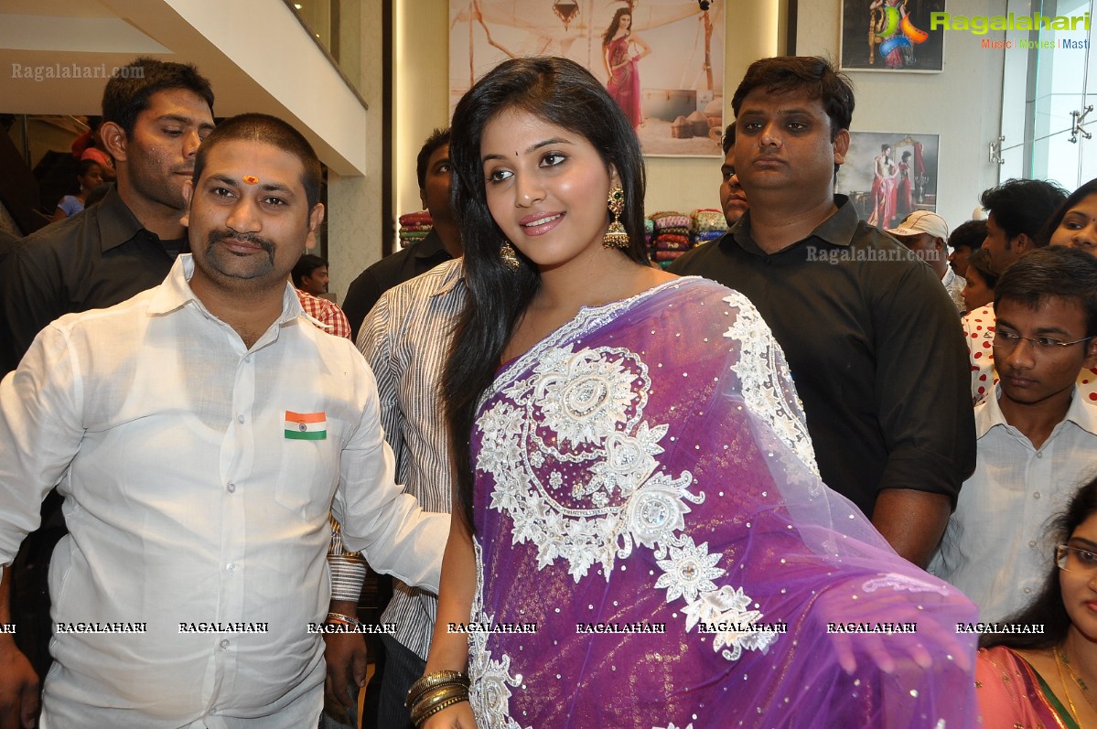 Anjali launches Woman's World at AS Rao Nagar, Hyderabad