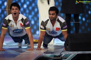 Celebrity Cricket League 2013