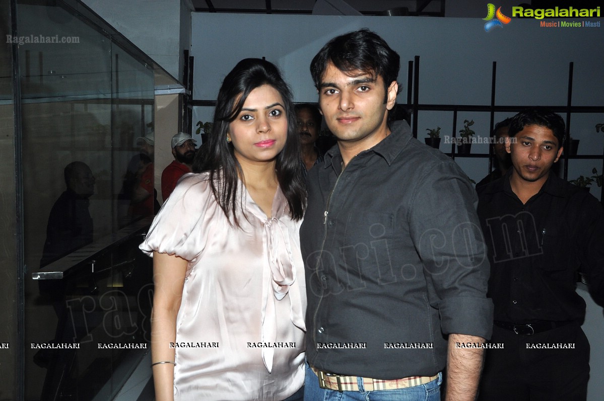 Couple Kitty Glitterati at High by Seema Chopra, Hyderabad