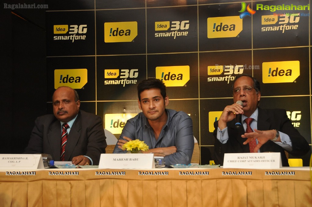 Superstar Mahesh Babu unveils Idea Ivory Smartphone in Hyderabad