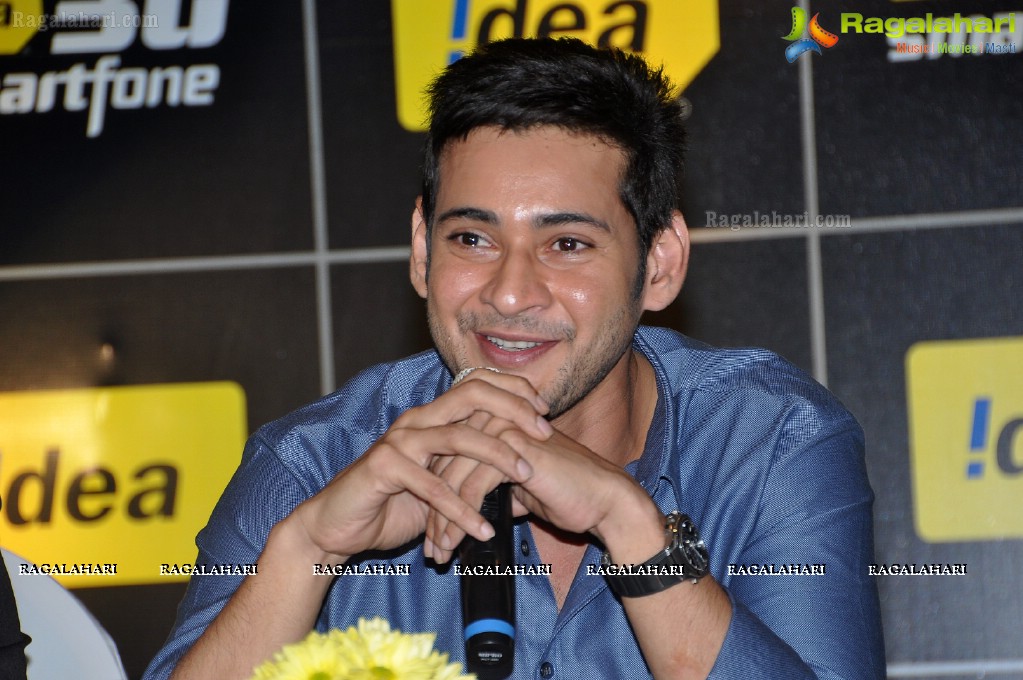 Superstar Mahesh Babu unveils Idea Ivory Smartphone in Hyderabad