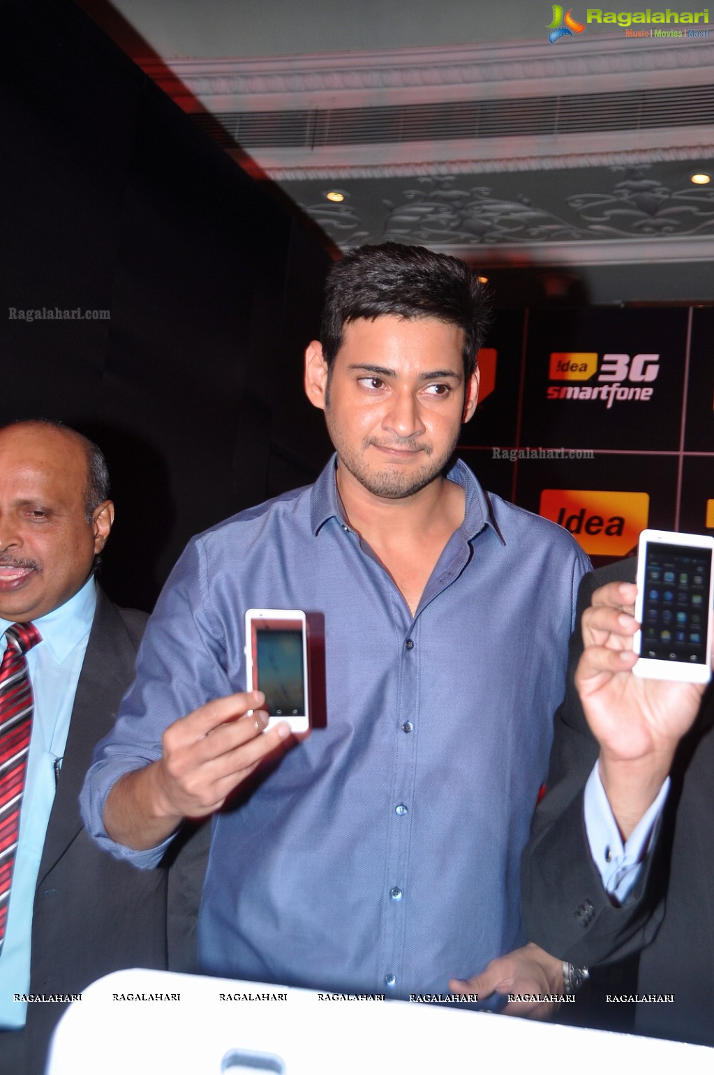 Superstar Mahesh Babu unveils Idea Ivory Smartphone in Hyderabad