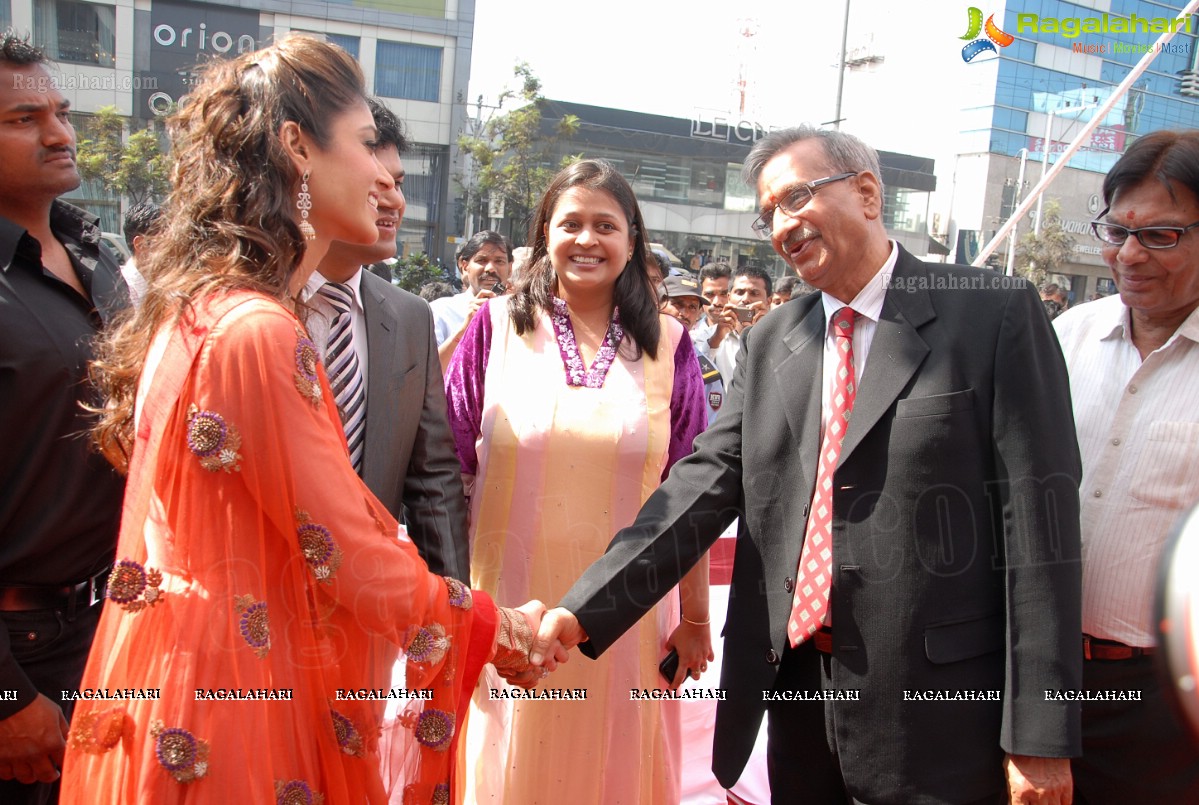 Ileana inaugurates 2nd Forever Jewellery Store, Hyderabad