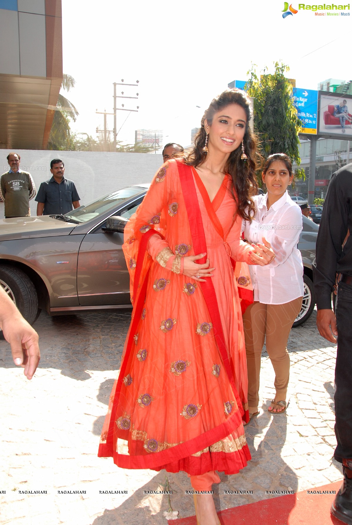 Ileana inaugurates 2nd Forever Jewellery Store, Hyderabad