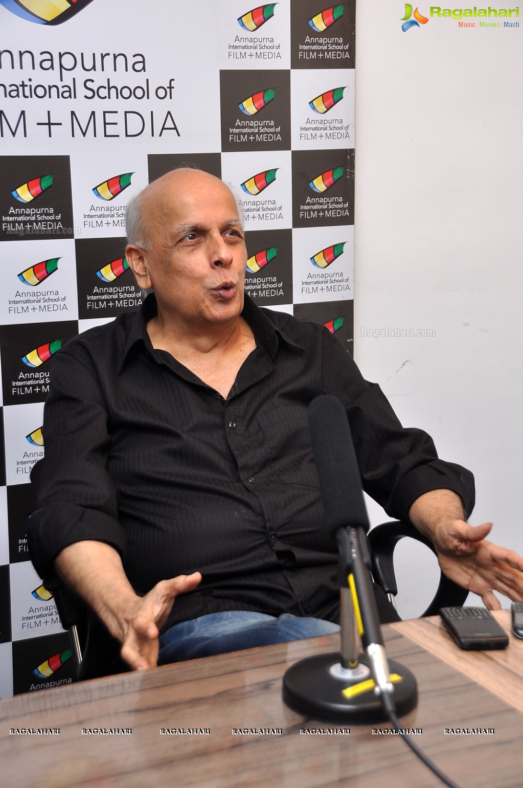 Mahesh Bhatt interacts with the students of AISFM, Hyderabad