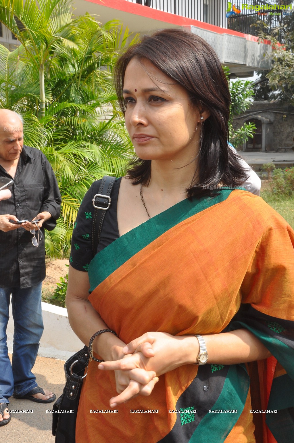 Mahesh Bhatt interacts with the students of AISFM, Hyderabad