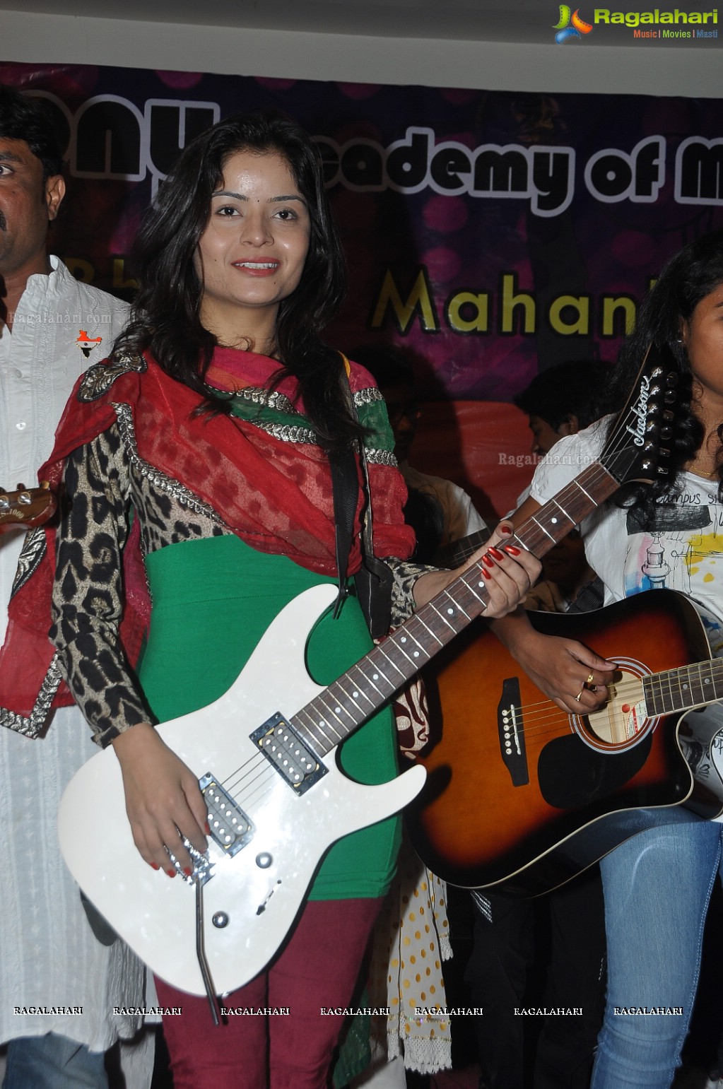 Symphony Academy of Music: Tribute to National Heroes, ‘Mera Bharat Mahan’, Hotel Suprabhat