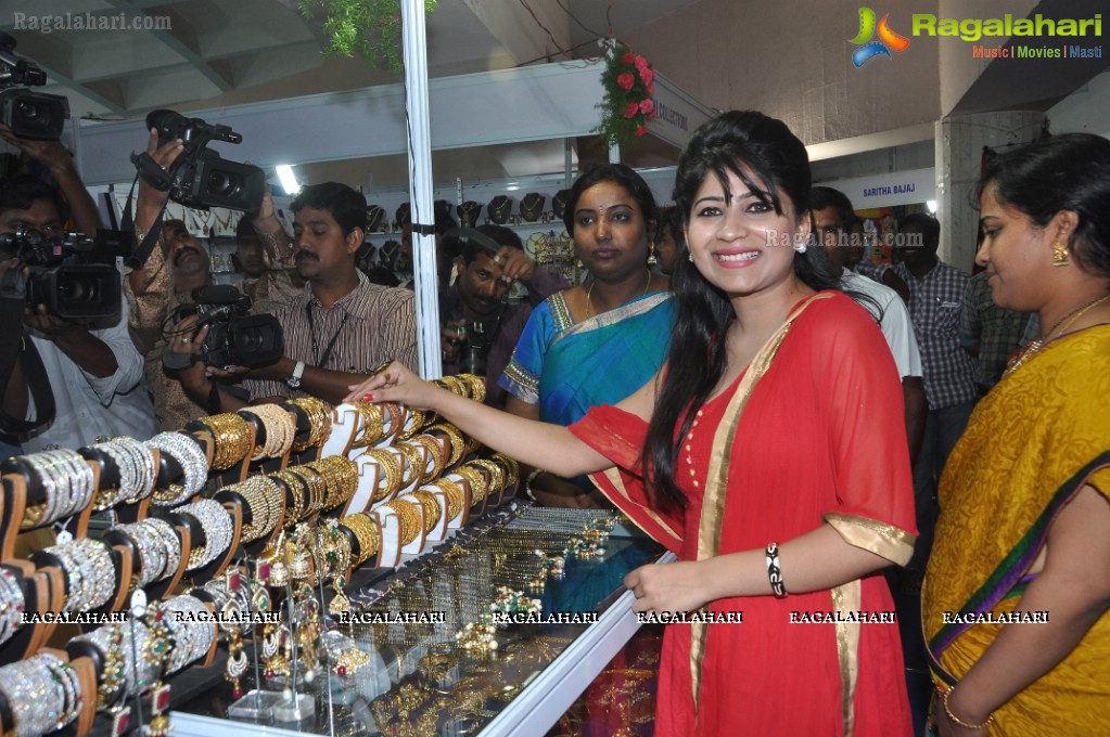 Madhulagna Das inaugurates Trenz Life Style Exhibition, Hyderabad