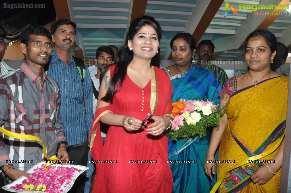 Madhulagna Das inaugurates Trenz Life Style Exhibition, Hyderabad