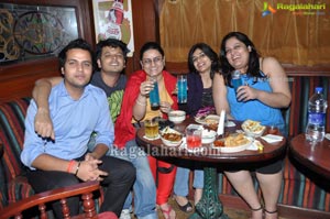 10 D Hyderabad Pub