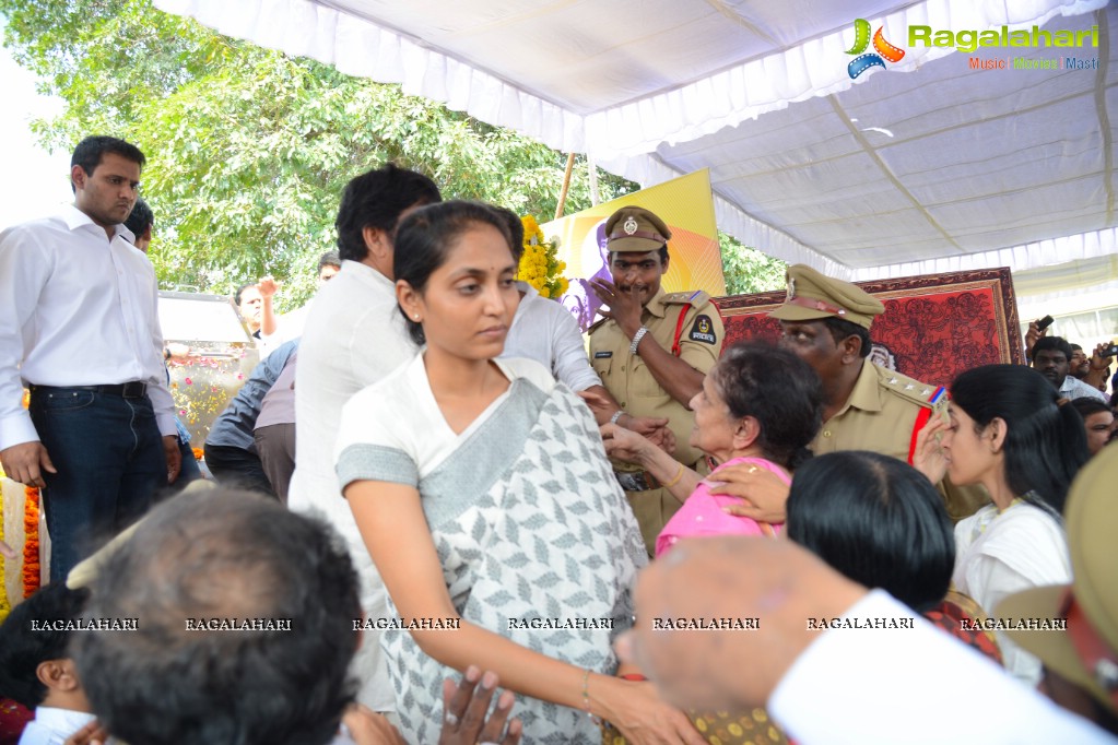 Celebrities pay homage to Dr. Akkineni Nageswara Rao	(Day 2)