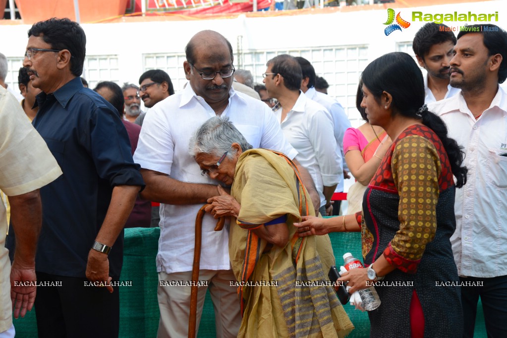 Celebrities pay homage to Dr. Akkineni Nageswara Rao	(Day 2)