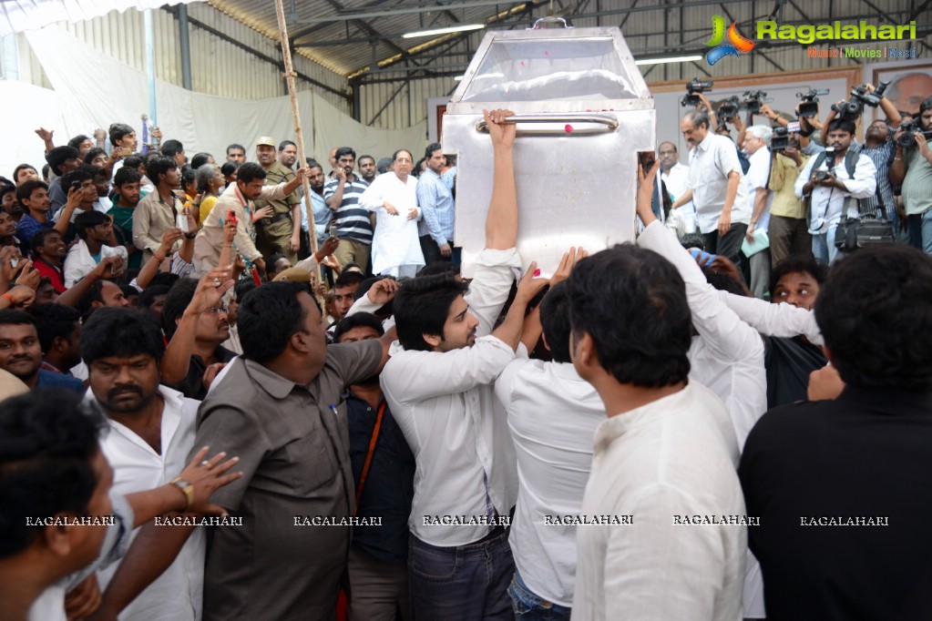 Celebrities pay homage to Dr. Akkineni Nageswara Rao	(Day 2)