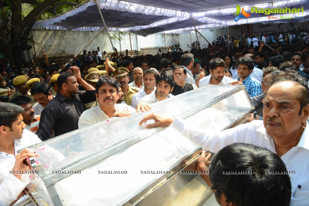 Celebrities pay homage to Dr. Akkineni Nageswara Rao	(Day 2)