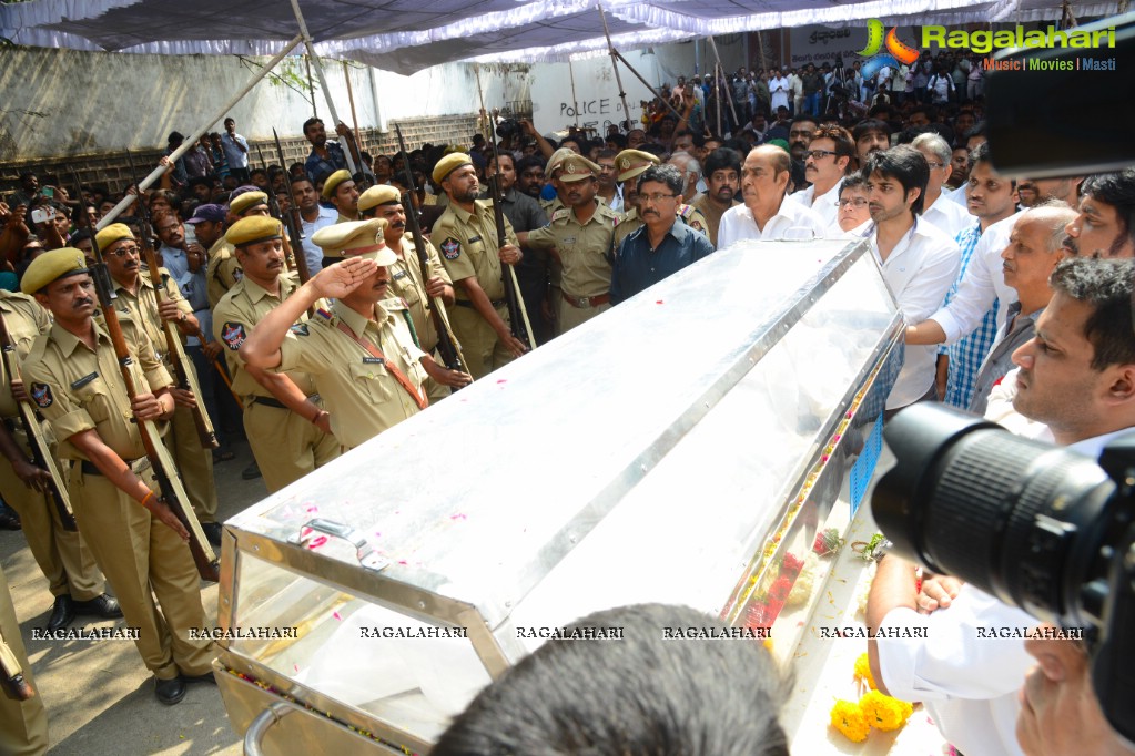 Celebrities pay homage to Dr. Akkineni Nageswara Rao	(Day 2)