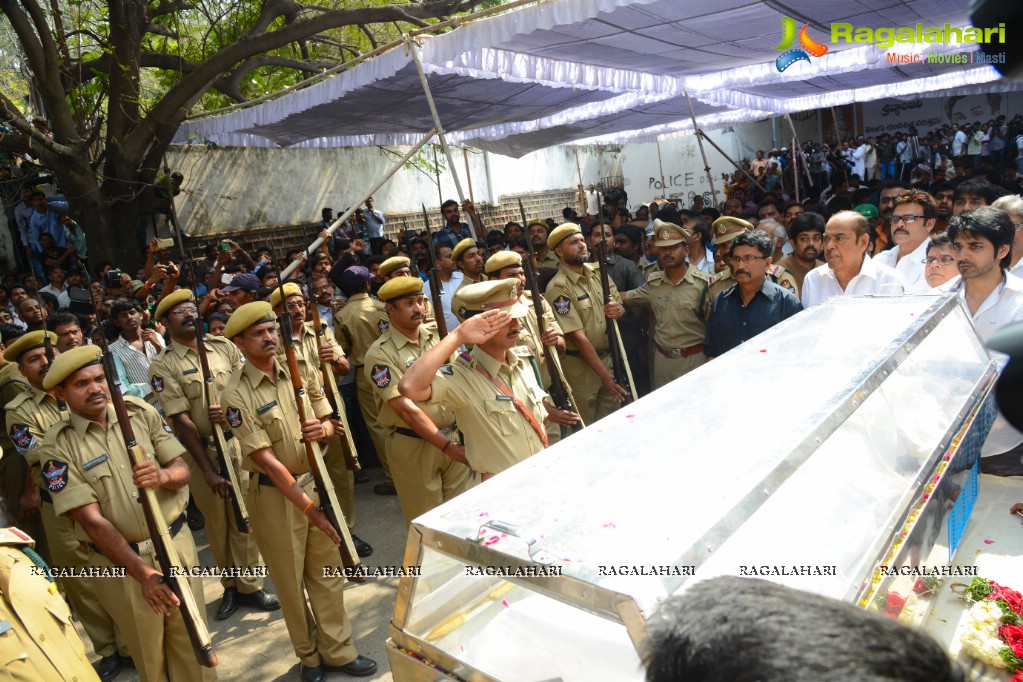 Celebrities pay homage to Dr. Akkineni Nageswara Rao	(Day 2)