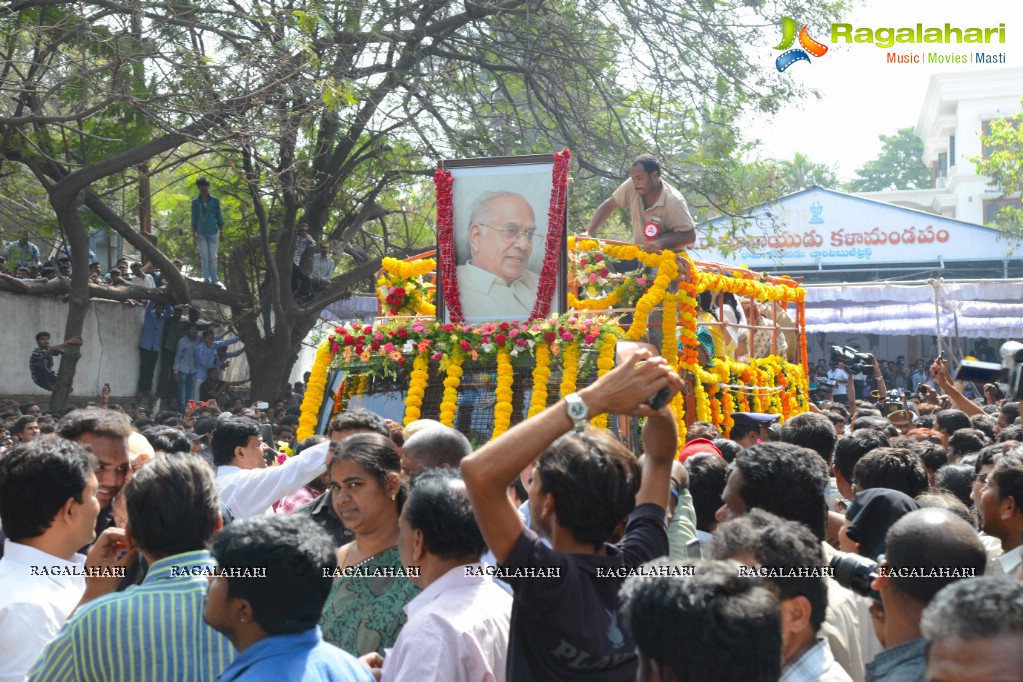 Celebrities pay homage to Dr. Akkineni Nageswara Rao	(Day 2)