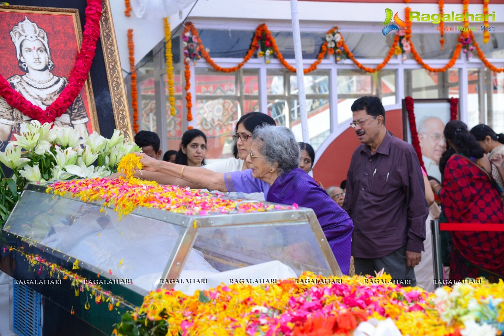 Celebrities pay homage to Dr. Akkineni Nageswara Rao	(Day 2)