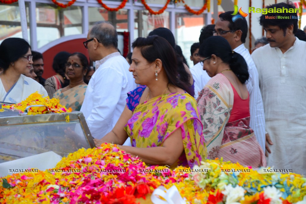 Celebrities pay homage to Dr. Akkineni Nageswara Rao	(Day 2)