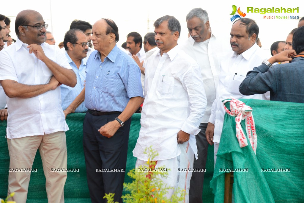 Celebrities pay homage to Dr. Akkineni Nageswara Rao	(Day 2)