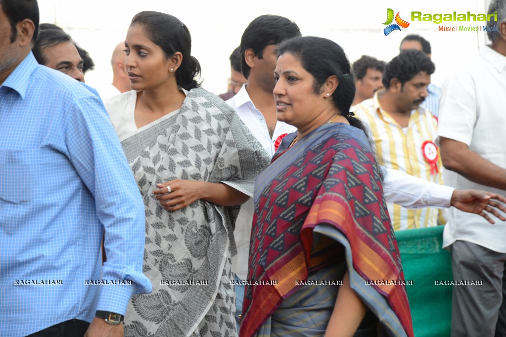 Celebrities pay homage to Dr. Akkineni Nageswara Rao	(Day 2)