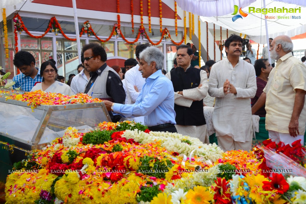 Celebrities pay homage to Dr. Akkineni Nageswara Rao	(Day 2)