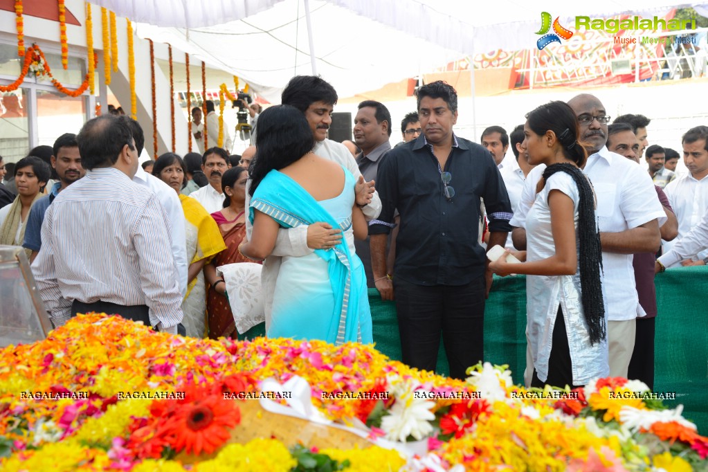 Celebrities pay homage to Dr. Akkineni Nageswara Rao	(Day 2)