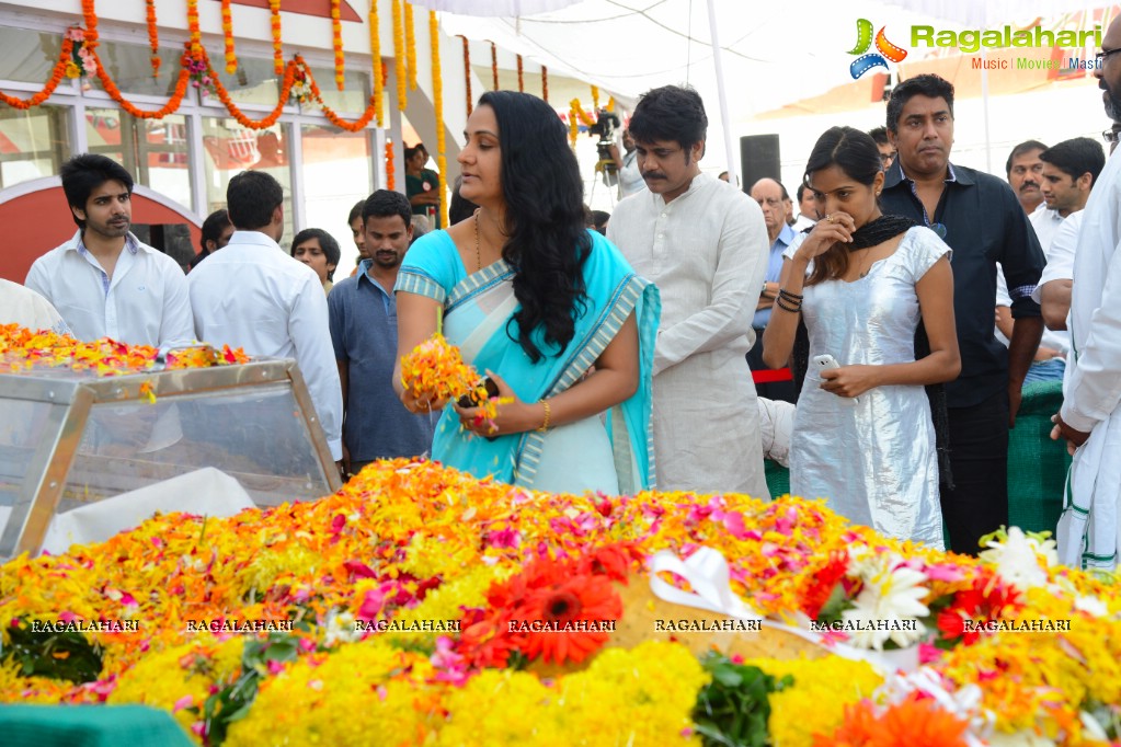 Celebrities pay homage to Dr. Akkineni Nageswara Rao	(Day 2)