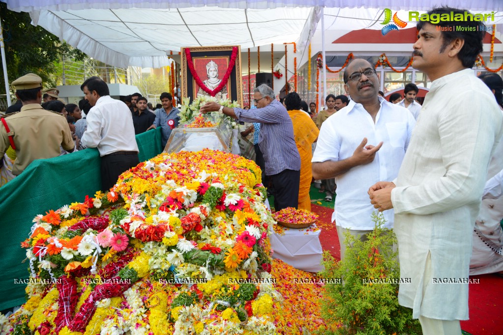 Celebrities pay homage to Dr. Akkineni Nageswara Rao	(Day 2)