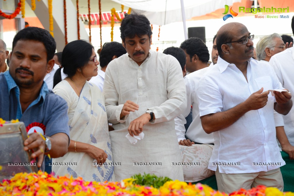 Celebrities pay homage to Dr. Akkineni Nageswara Rao	(Day 2)