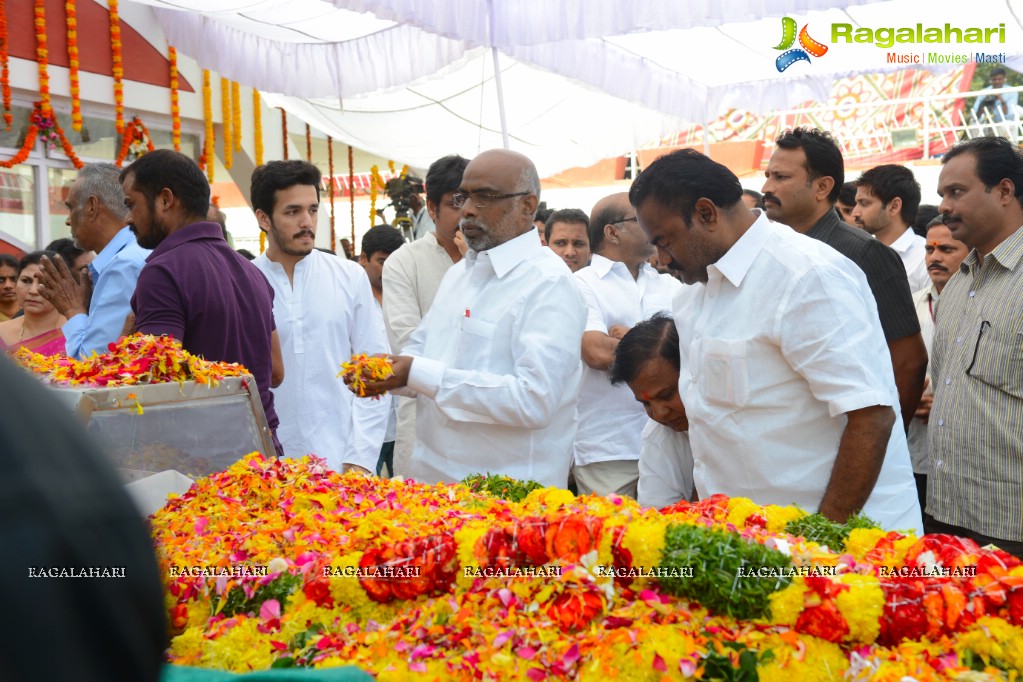 Celebrities pay homage to Dr. Akkineni Nageswara Rao	(Day 2)