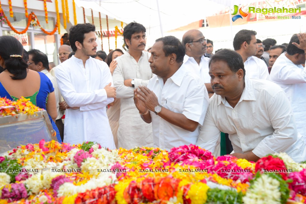 Celebrities pay homage to Dr. Akkineni Nageswara Rao	(Day 2)