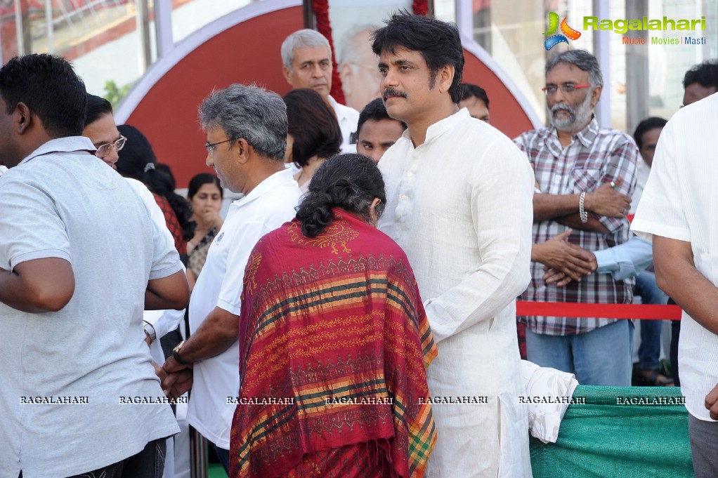 Celebrities pay homage to Dr. Akkineni Nageswara Rao	(Day 2)