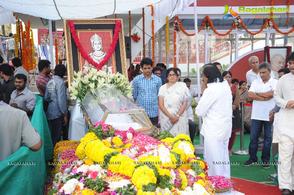 Celebrities pay homage to Dr. Akkineni Nageswara Rao	(Day 2)