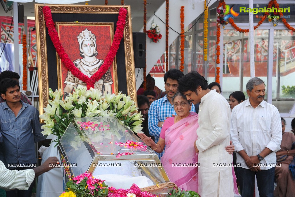 Celebrities pay homage to Dr. Akkineni Nageswara Rao	(Day 2)